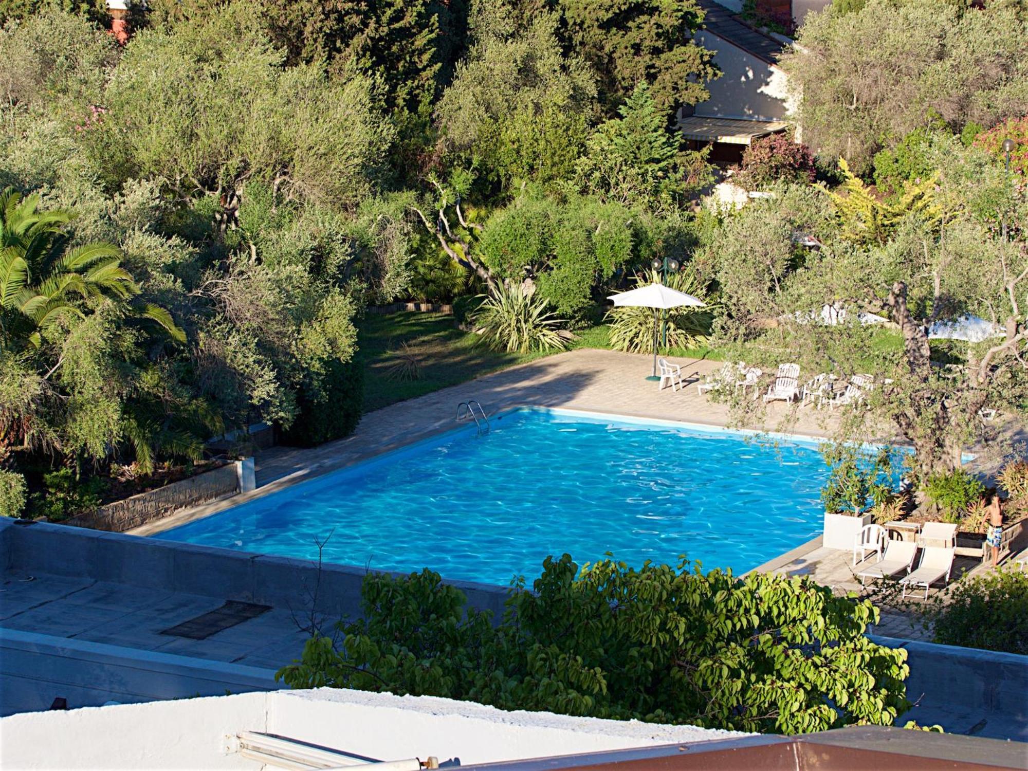 Residence Solemaremma กาส์ตีจลิโอเน เดลลา เปสกายา ภายนอก รูปภาพ
