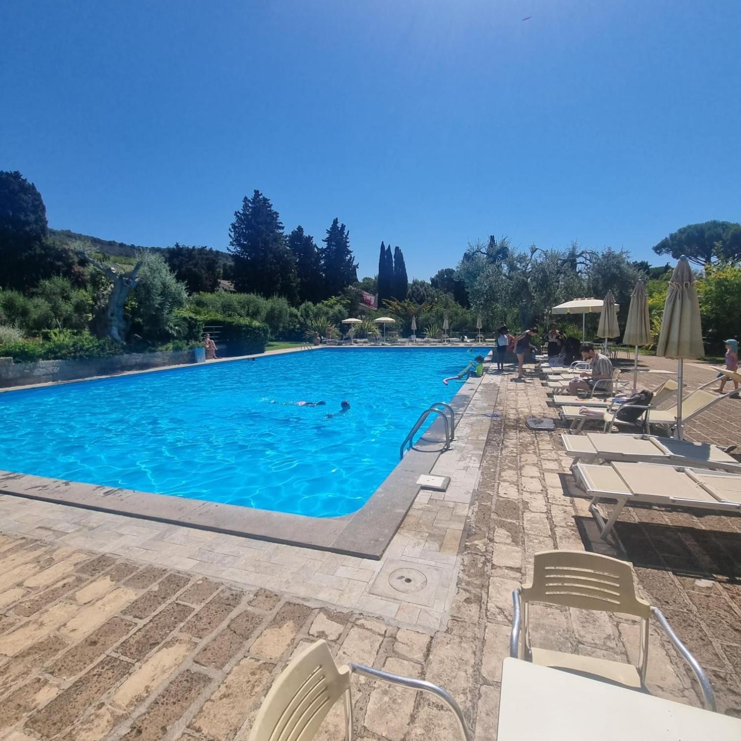 Residence Solemaremma กาส์ตีจลิโอเน เดลลา เปสกายา ภายนอก รูปภาพ